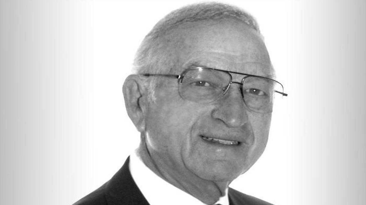 Sam Iacobellis, a mechanical engineering graduate from Fresno State, rose to become vice president and deputy chairman of Rockwell International Corp.
