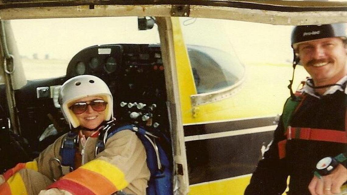 Dave Gilbert stands with airplane in 1986.