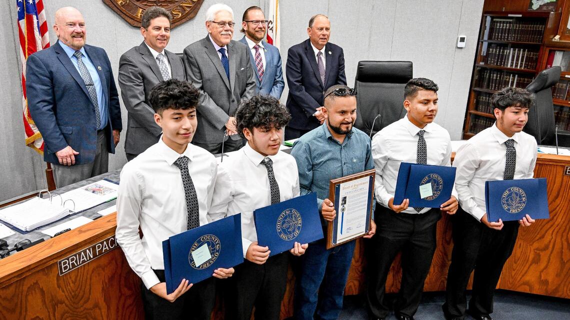 Estudiantes del Condado de Fresno ganan premio nacional por app sobre fentanilo