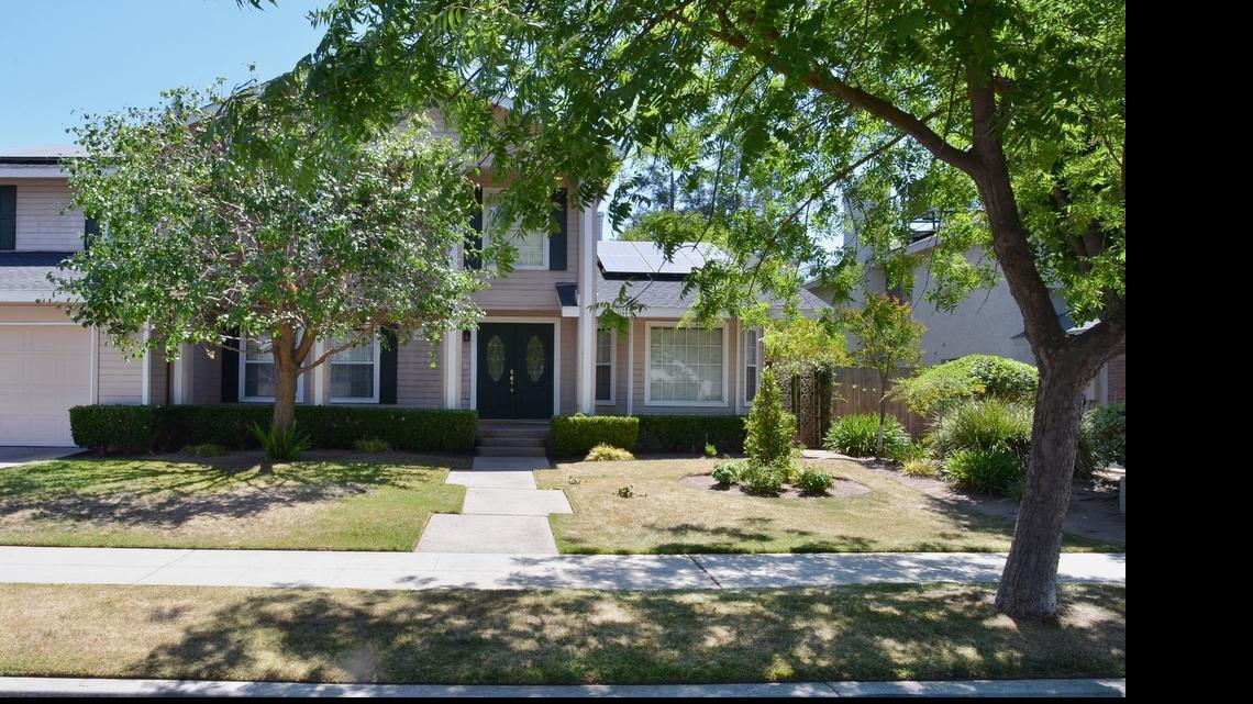 1,231 in Fresno still water daily, but many others now conserving