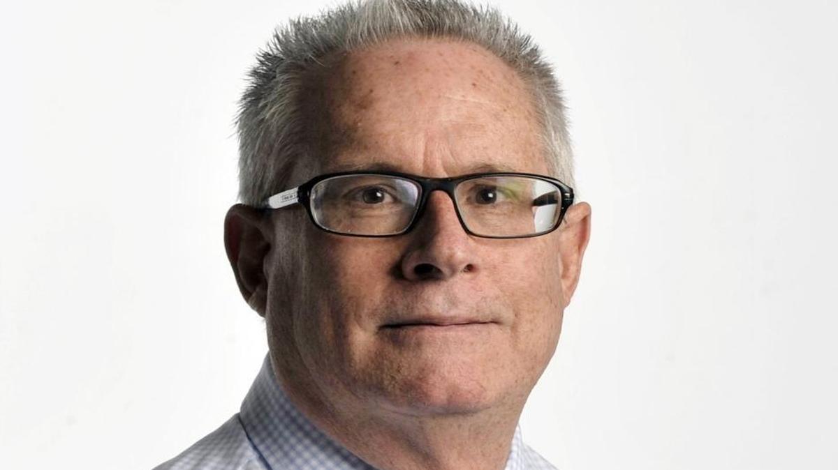 

Bill McEwen, who in a 35-year career with The Fresno Bee became one of the paper’s most well-known personalities during stints as a sports and news columnist and now as its opinion page editor, is retiring.
