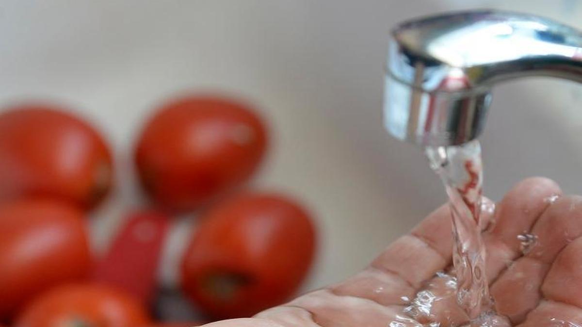 Residents at some northeast Fresno homes have been advised to run their water until it is clear to remove particulates that have been collecting.