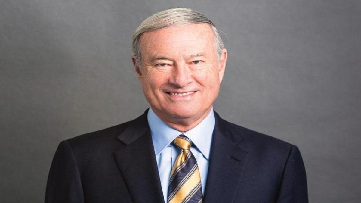 Pete Weber, director and founder of Fresno Bridge Academy, was honored with the 2016 James Irvine Foundation Leadership Award.