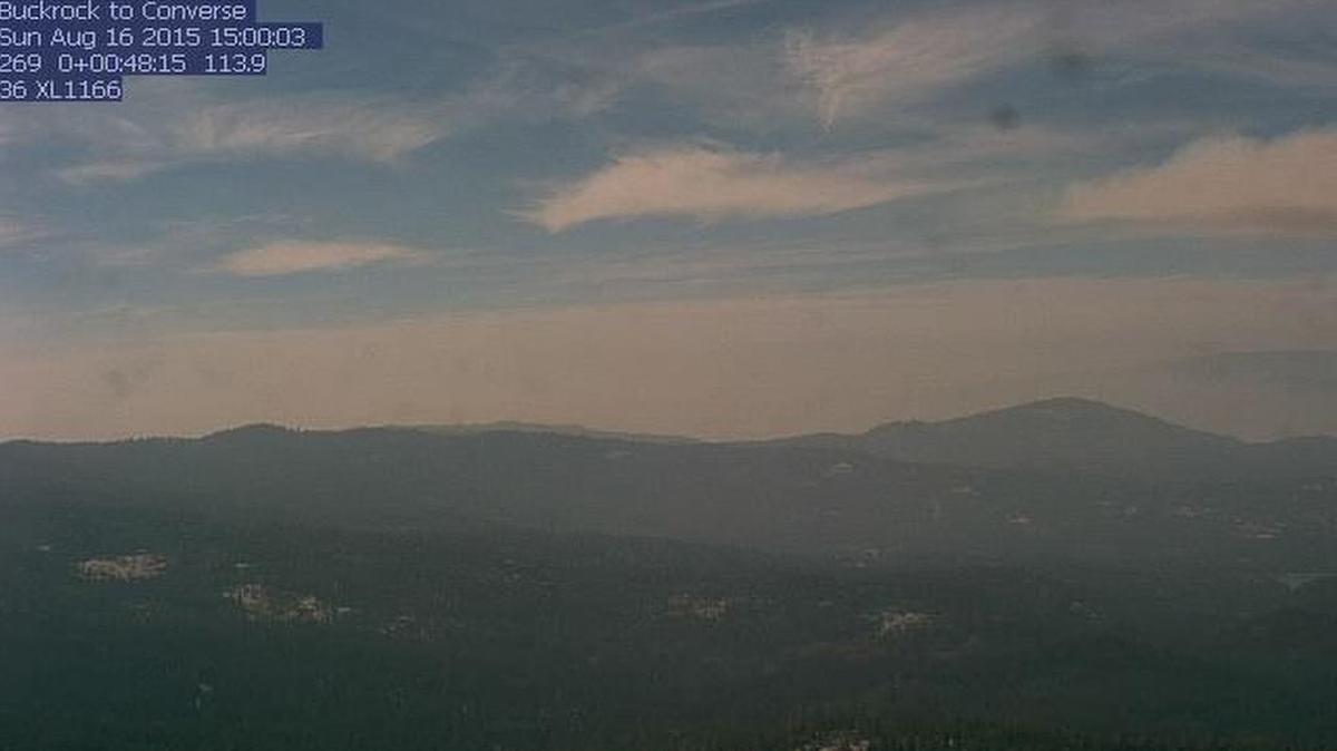 
Smoke and haze fill the air above Kings Canyon as the Rough fire continues to burn.
