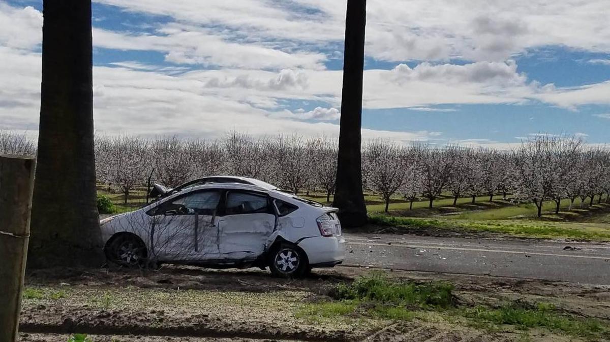 A woman died Saturday morning after she was involved in a car accident on Kearney Boulevard and Chateau Fresno.