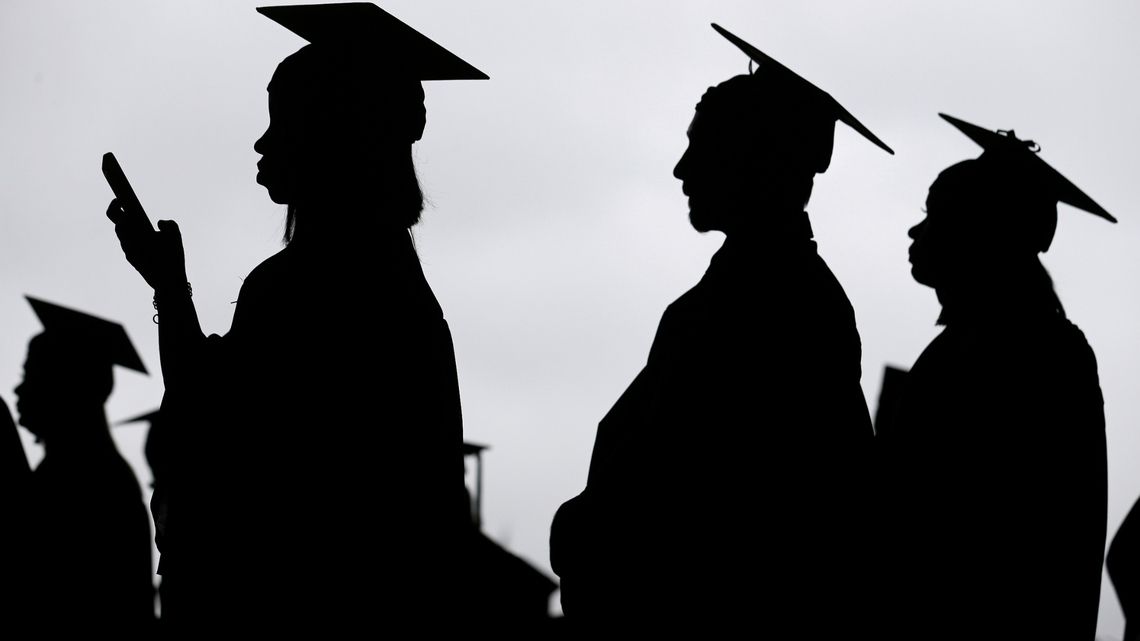 California community colleges are offering 4-year degrees. Fresno City could be next