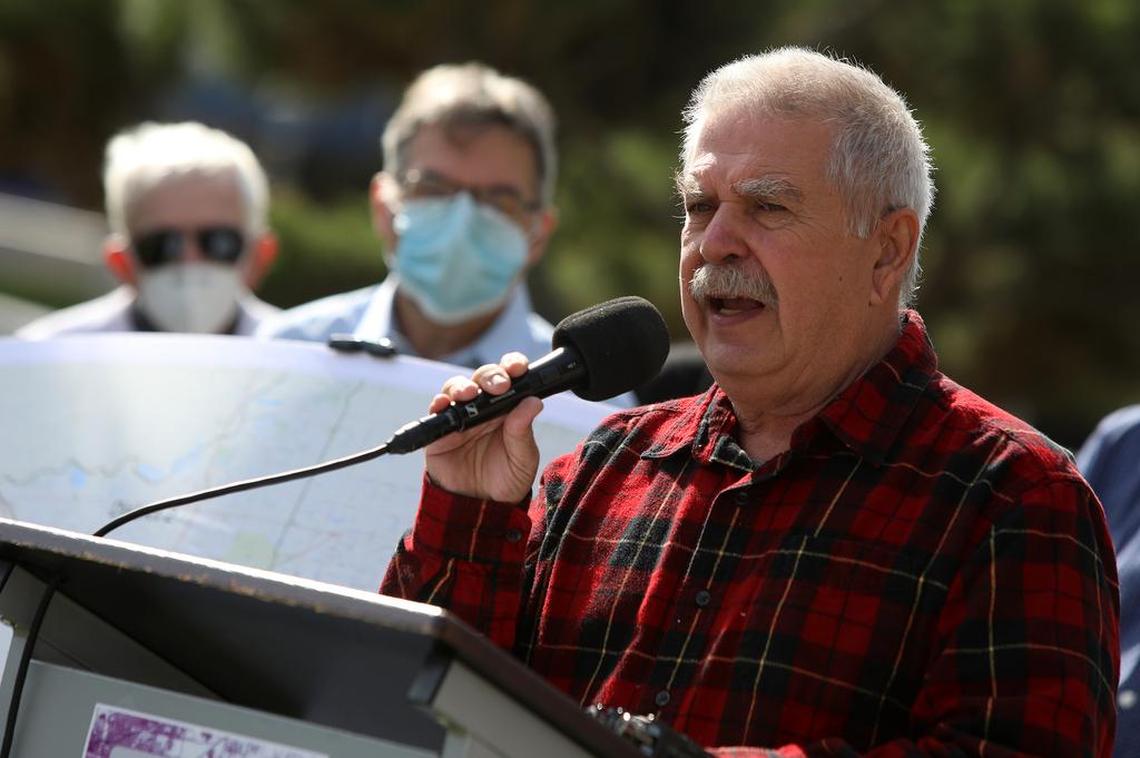 Former Assemblymember Juan Arámbula mentioned possible legal action if the Fresno County Board of Supervisors does not accept redistricting that results in equitable representation. The former board supervisor spoke at an Oct. 20, 2021 rally in front of the county administrative building.