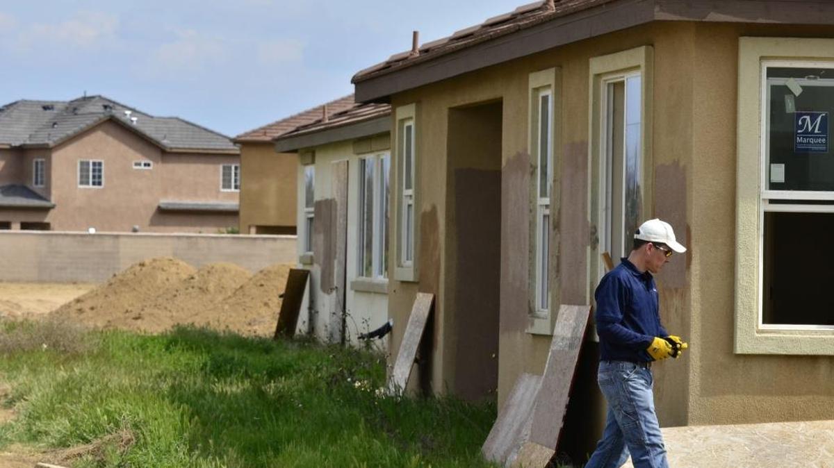 
Fresno County supervisors eliminated fees on new homes that had been paid in county areas and all 15 cities to finance county projects.
