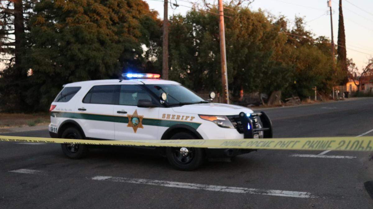 Fresno Couny Sheriff’s Deputies blocked on an area on Willow Avenue in Fresno, CA on Oct. 21, 2018, after a body was discover at a residence in the area.