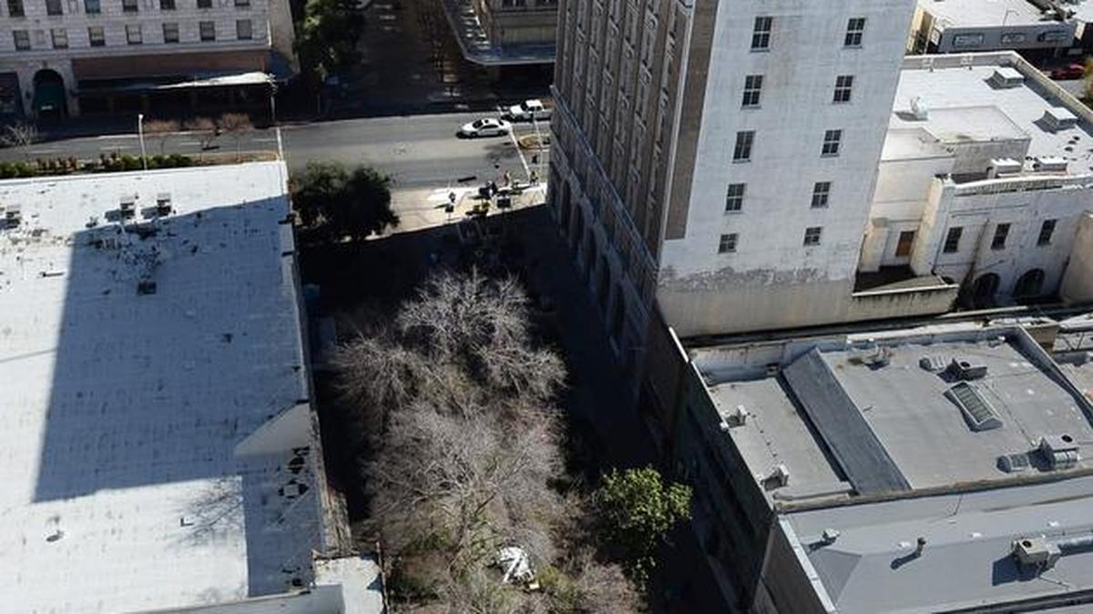 Fresno Mayor Ashley Swearengin’s administration will recommend that the City Council approve a contract to remake the Fulton Mall – seen here in a February 2014 shot from the top of the Pacific Southwest Building.