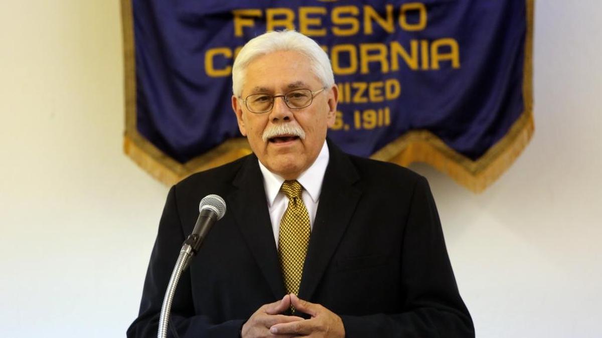Sal Quintero, chairman of the Fresno County Board of Supervisors, announced Friday he is pulling his endorsement of incumbent Oscar J. Garcia for the job of county auditor-controller, tax collector-treasurer in the November election.