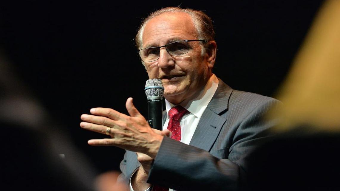 Mayoral candidate Lee Brand squares off in a debate Wednesday evening, Sept. 28, 2016, at the Warnors Theatre, focusing on issues relevant to downtown Fresno.
