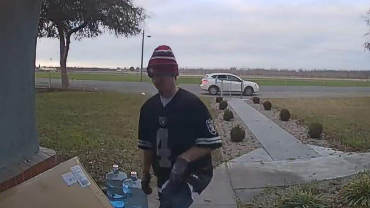 Merced County Sheriff’s deputies are looking for this individual, who is one of the suspects who stole packaged items from the front doorstep of several homes in the Hilmar area.