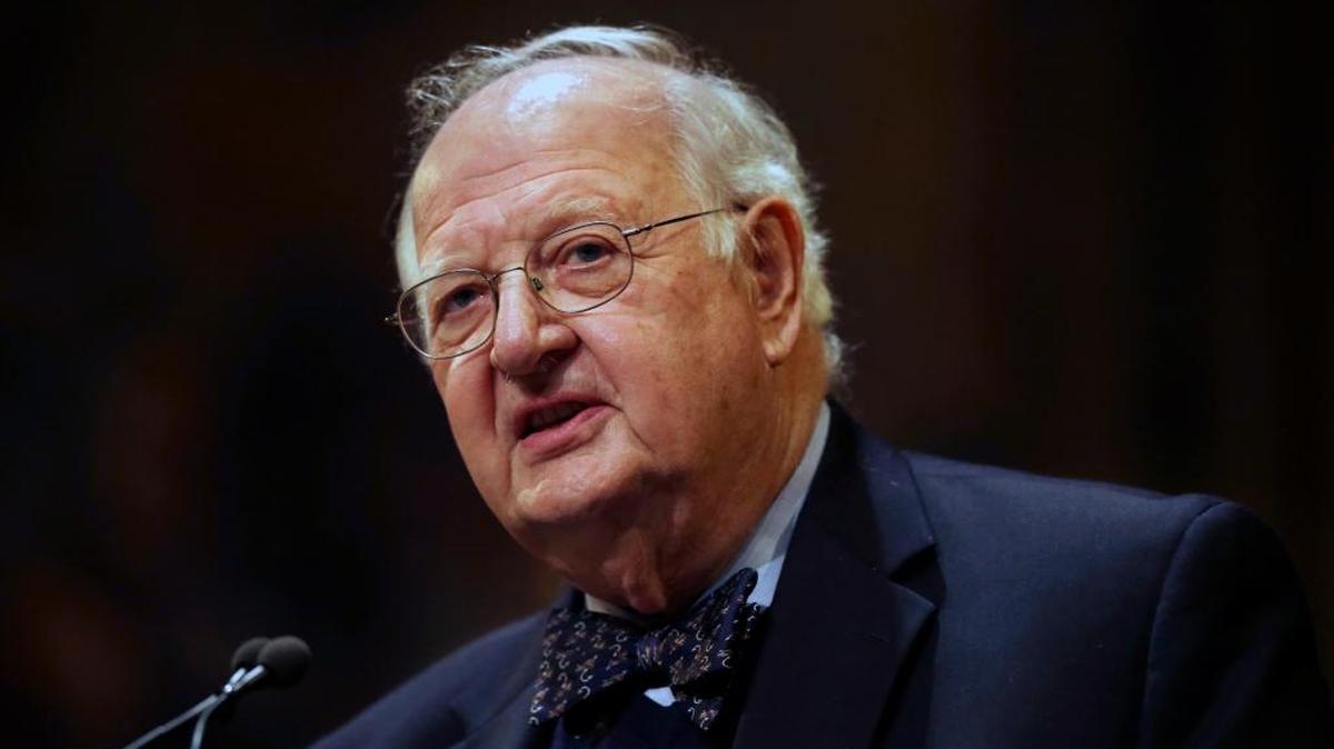 Nobel laureate Angus Deaton and his wife and fellow economist Anne Case reported Nov. 2 that death rates are rising among middle-aged whites, especially those with less education, an unsettling trend that may have cut short 500,000 lives.