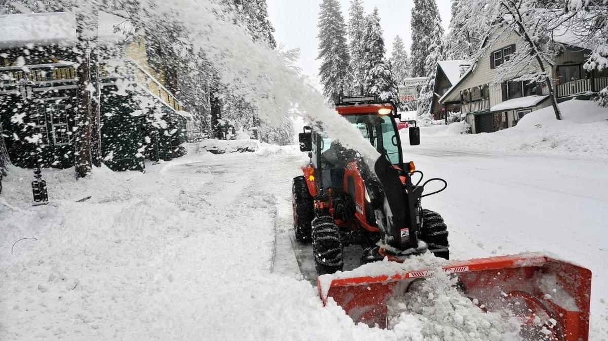 A snowblower clears a road at Shaver Lake in January. It makes no sense that after recent rain and snowfall vast amounts of water being allowed to roll out to the ocean instead of being sent to farms.