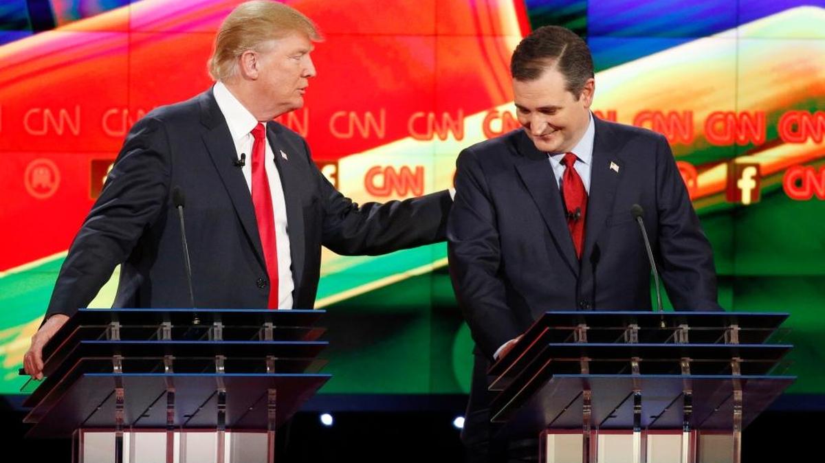 Donald Trump, left, and Ted Cruz passed up chances to criticize each other during Tuesday night’s Republican presidential debate in Las Vegas.