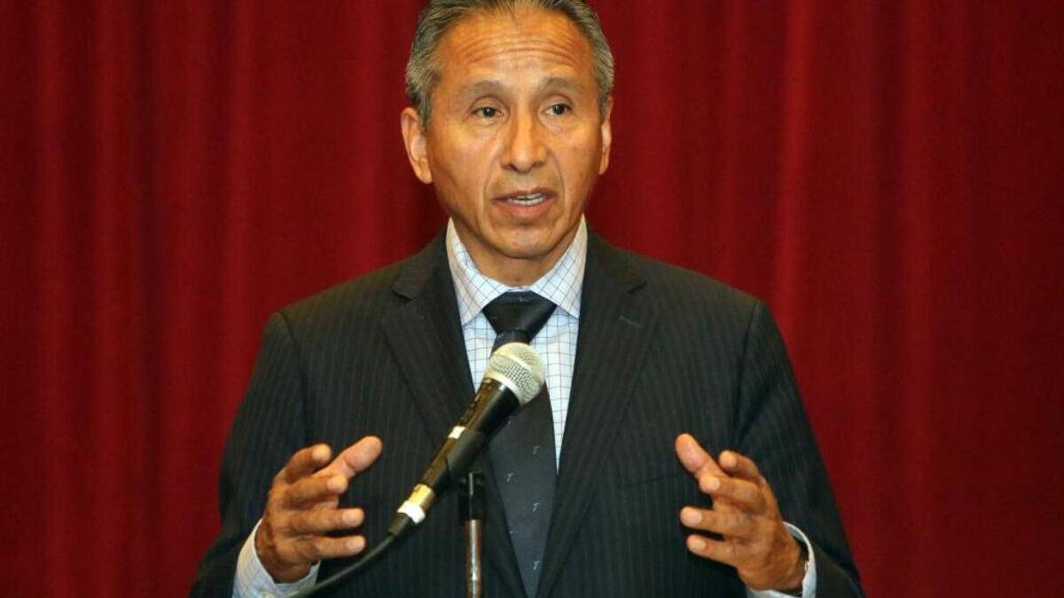 The Bee Editorial Board recommends Fresno County Supervisor Henry R. Perea to voters in the Fresno mayoral race.