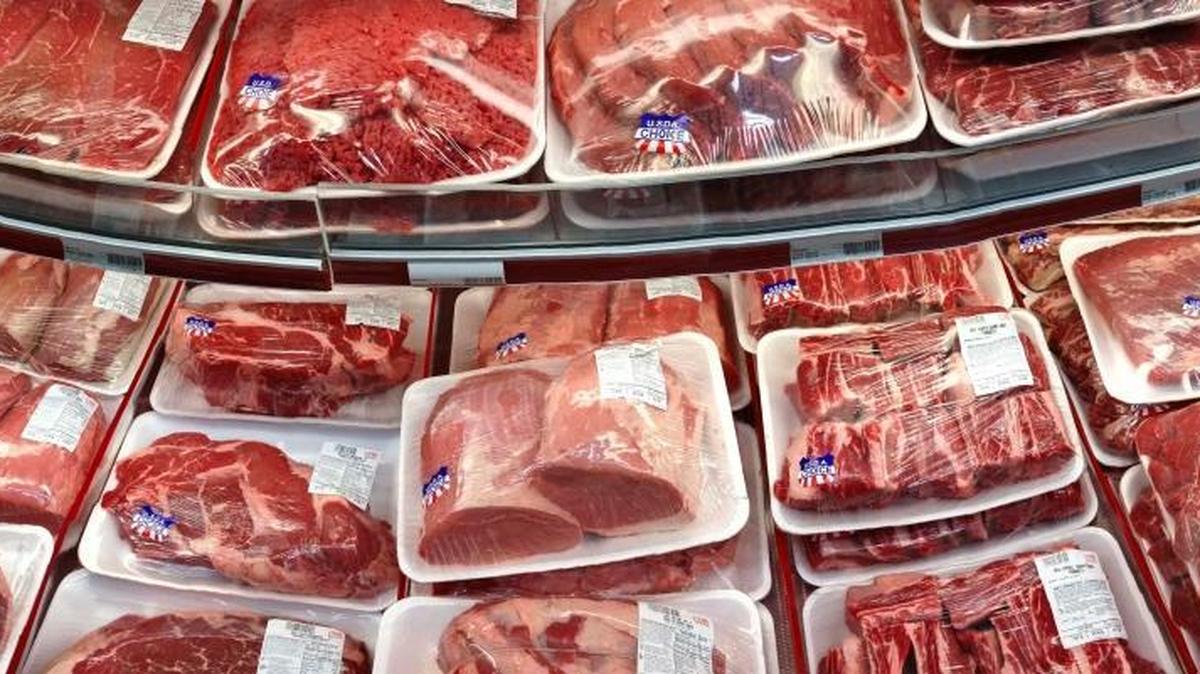 A new study finds a connection between certain kinds of cancer and red meat, processed meats and bacon.