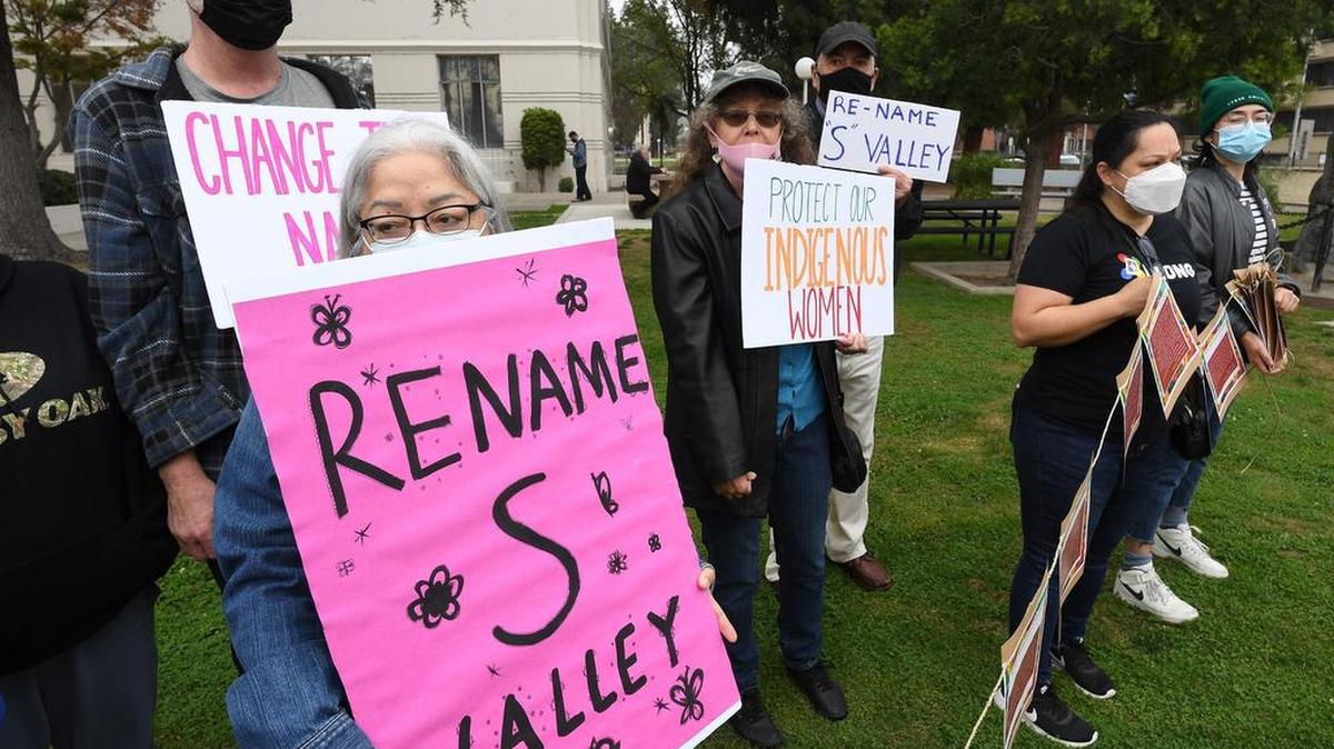 Supporters of the movement to change the name of Squaw Valley gather in front of the Hall of Records, before the Fresno County Board of Supervisors meeting Nov. 16, 2021.
