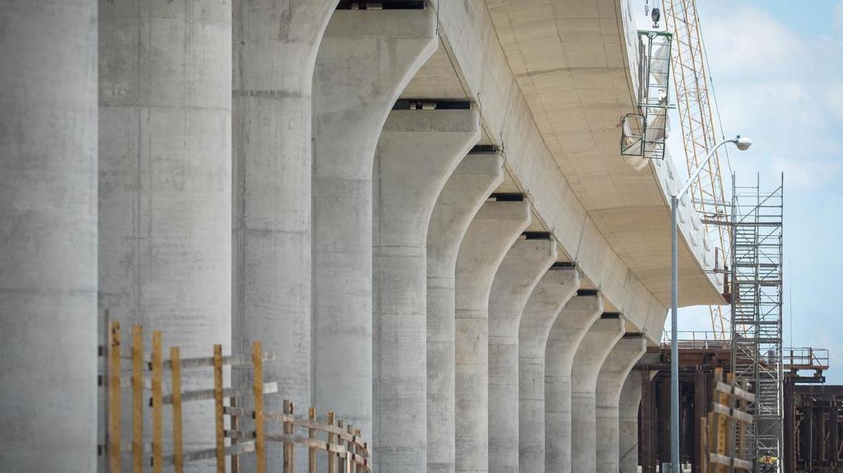 The elevated section of tracks for the California high-speed rail project that will go over Highway 99 at Cedar Avenue south of Fresno remains under construction on Tuesday, May 21, 2019.