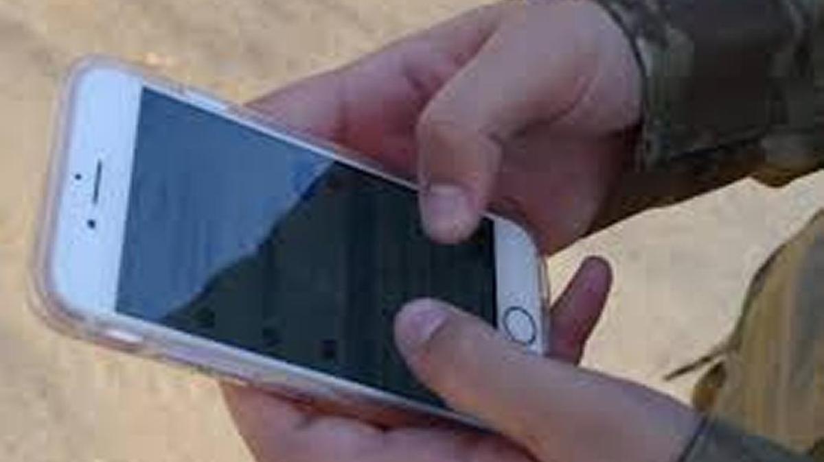 The Stanislaus County Sheriff's Department warns that a man impersonating a deputy is making calls to get people to pay to avoid arrest for failing to show up for jury duty.