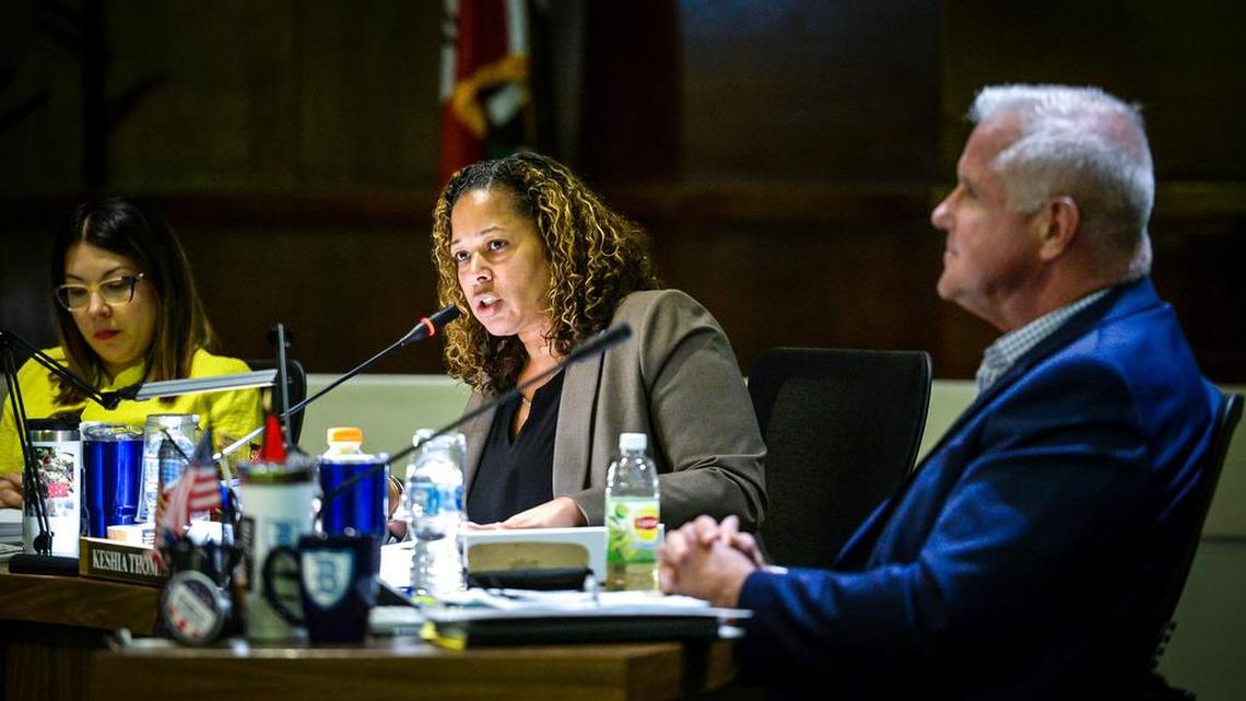 Fresno Unified School Board Trustee Keshia Thomas, center, speaks out against the behavior of Trustee Terry Slatic and in support of censuring Slatic during a discussion of a resolution by the Board to censure Slatic, during the school board meeting on Wednesday, August 7, 2019.
