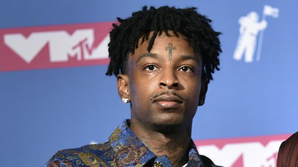 21 Savage poses in the press room at the MTV Video Music Awards at Radio City Music Hall in New York. On Friday, March 8, 2019, The Atlanta Journal-Constitution reported that a week after the Liberty County District Attorney’s office rejected a felony case against the Atlanta rapper for a contract dispute regarding a 2016 performance, the club promoter has re-filed it as a civil case in Fulton County, where the artist lives.