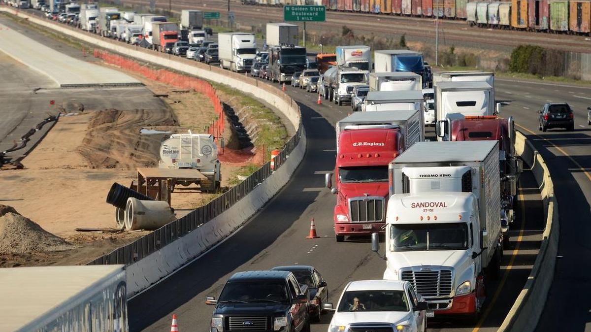 Southbound traffic crawls along a Highway 99 construction zone on Saturday, Feb. 25, 2017,  in Fresno. A bill by an Orange County lawmaker would add two additional lanes, with no speed limits, to both 99 and Interstate 5 in the Central Valley.