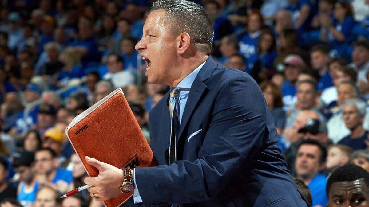 UCLA assistant coach David Grace has emerged as the front-runner for the Fresno State men's basketball job, according to a rating of the candidates by Bee columnist Marek Warszawski.