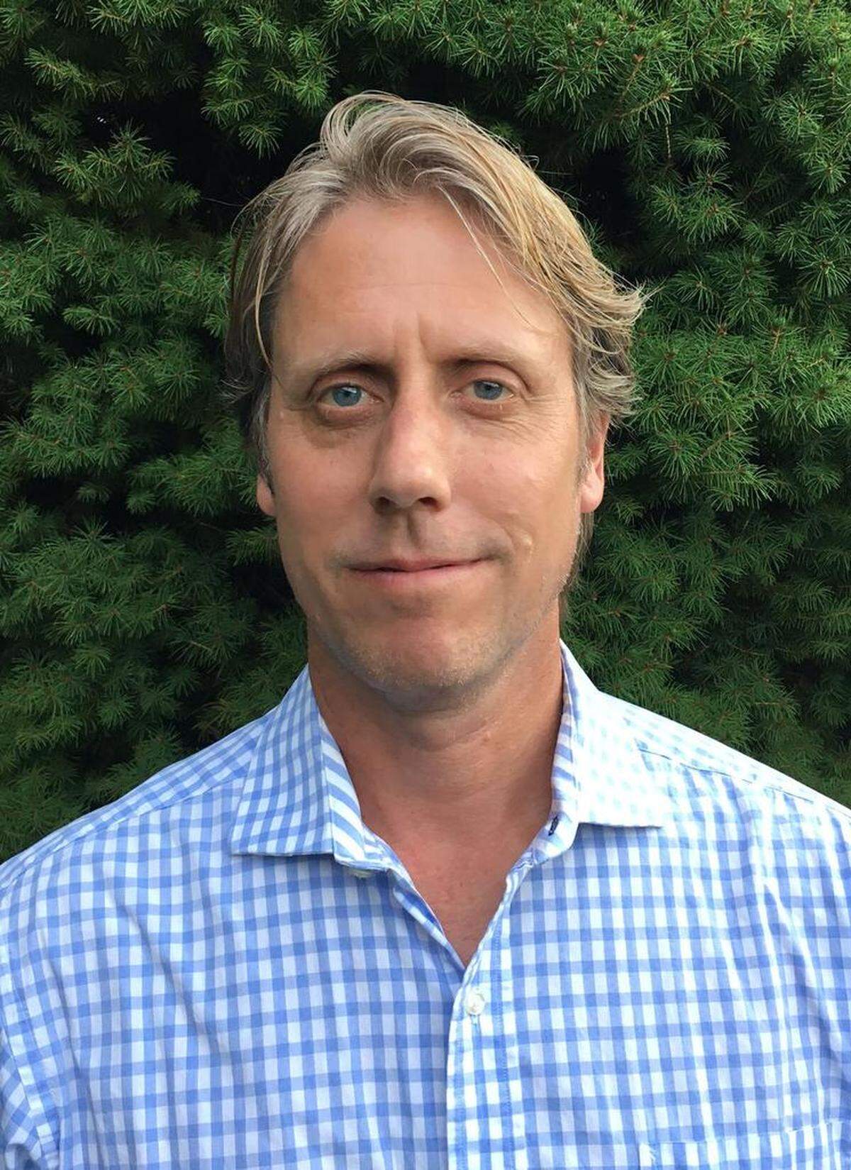 Author/journalist John Branch