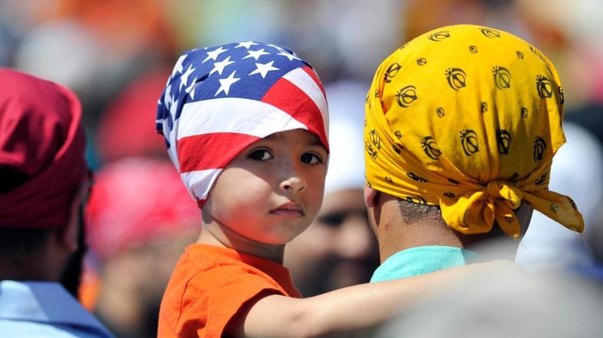 Headwraps of all colors were seen during the annual Sikh Day Nagar Kirtan Parade for Vaisakhi celebrations Sunday morning, April 17, 2016 in Selma. The entire community was invited to share in Sikh culture, a parade celebrating the new year and the spring harvest, prayer and singing and free vegetarian food.