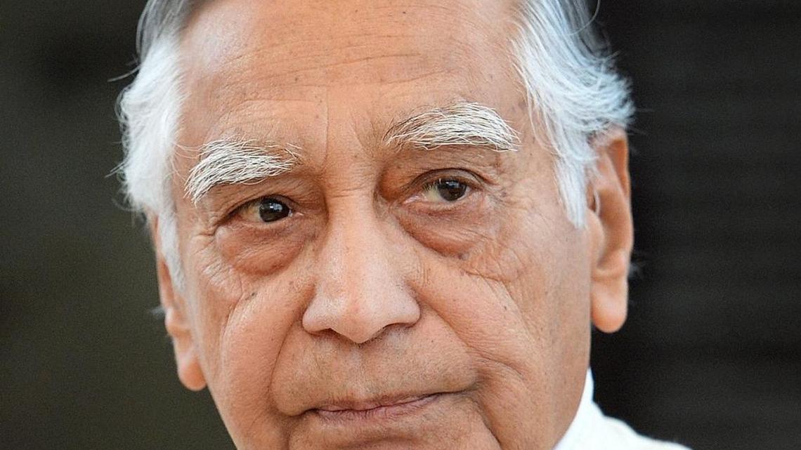 Fresno State emeritus faculty member Dr. Sudarshan Kapoor, holds up a peace sign during his speech in the Madden Library at Fresno State as part of the annual Cesar E. Chavez Celebration on Wednesday, March 21, 2018, to commemorate the civil rights leader’s upcoming birthday on March 31.