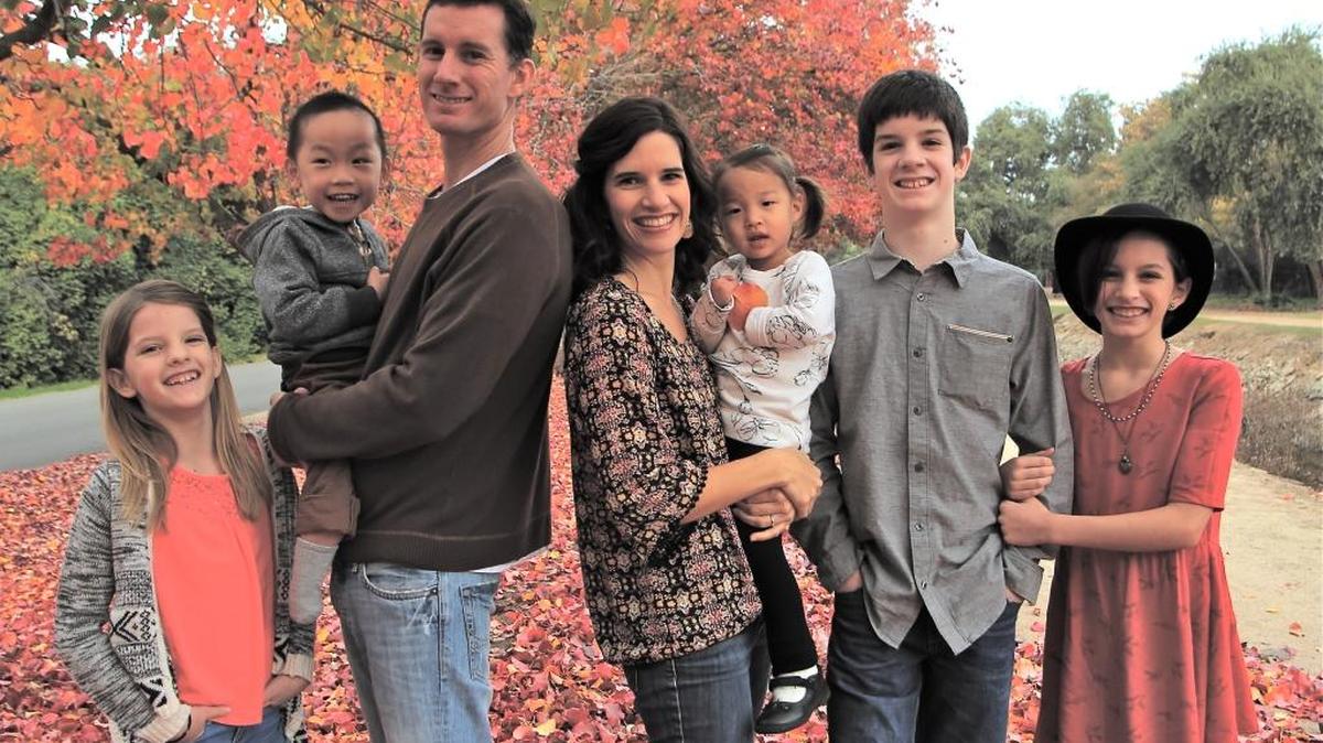The Obwald family, from left, consists of Jenna, 9; Ty, 4; parents David and Erin; Aunna, 2; Cohl, 12; and Kira, 11.