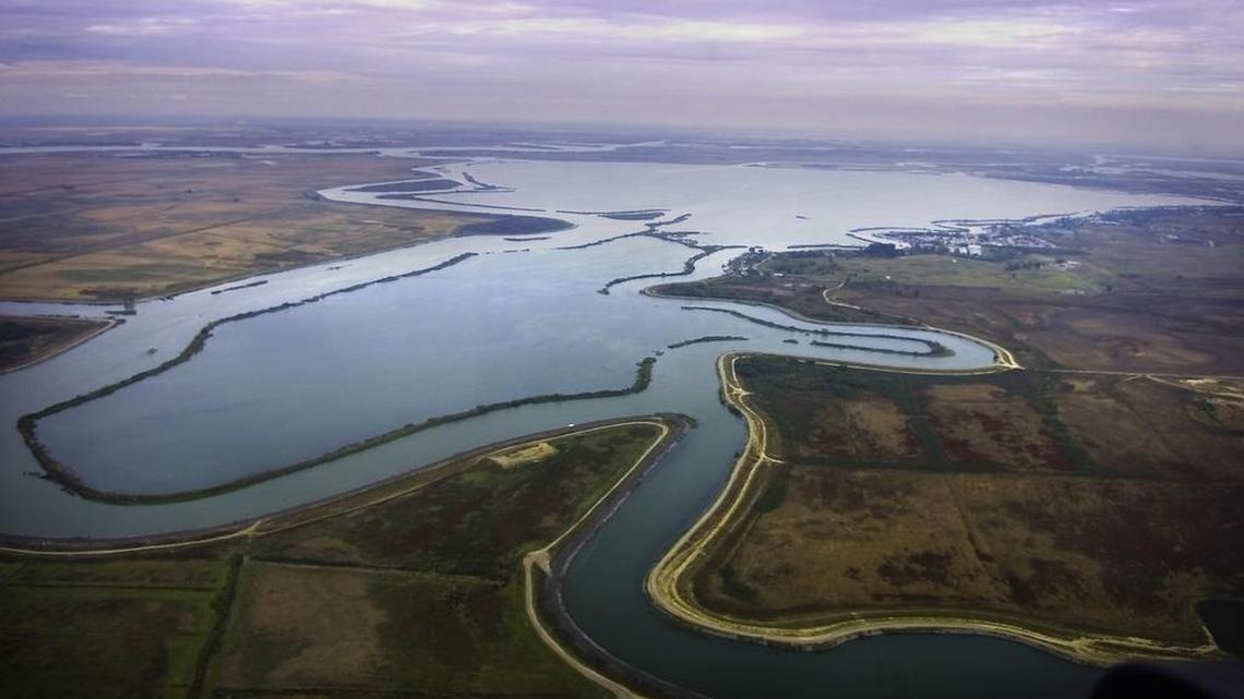 A 2008 aerial photograph of the Sacramento-San Joaquin Delta. It is not a true delta, a place where a river fans out as it spills into the sea. Instead it’s an estuary, an inland water body where ocean and fresh flows mingle. At 1,300 square miles it is about the size of Rhode Island. It has been the focus of a decades-long fight over a proposal to route water from the Sacramento River through a tunnel under the fragile estuary to ensure a more reliable source of water for the Bay Area and Southern California.