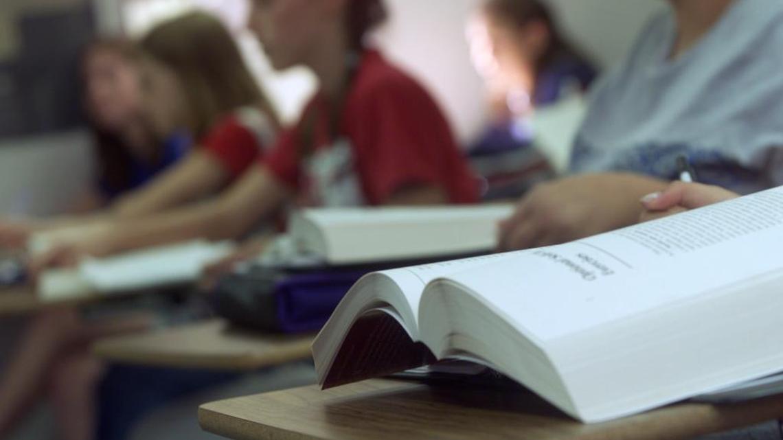 Latin is making a comeback at many high schools in California and across the nation. Advocate says that Latin instruction increases your knowledge of English vocabulary and ability to write clearly and precisely.