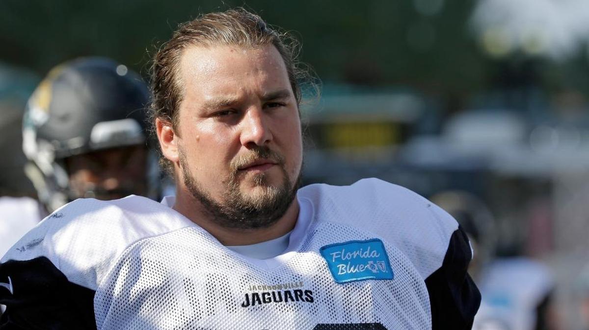 The 49ers agreed to terms with Jaguars guard Zane Beadles.