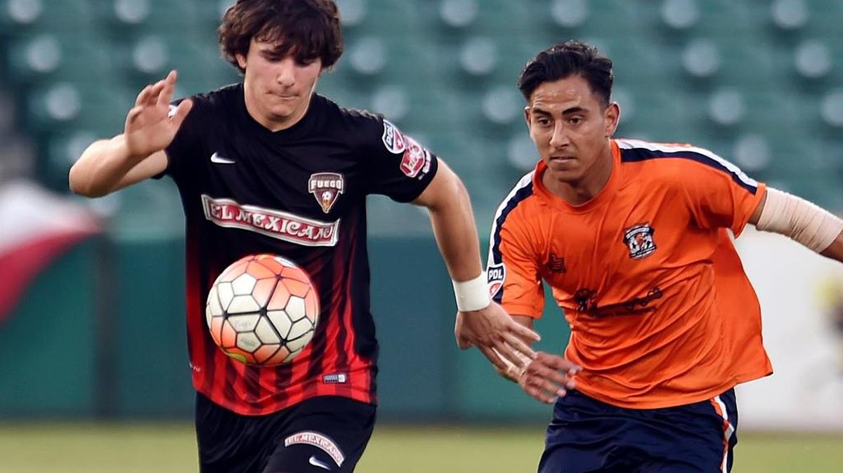Fresno Fuego defender Sergi Nus, left, will host the Burlingame Dragons in the first round of the Premier Development League playoffs on Tuesday, July 19, 2016, at Chukchansi Park. Kickoff is 7 p.m.
