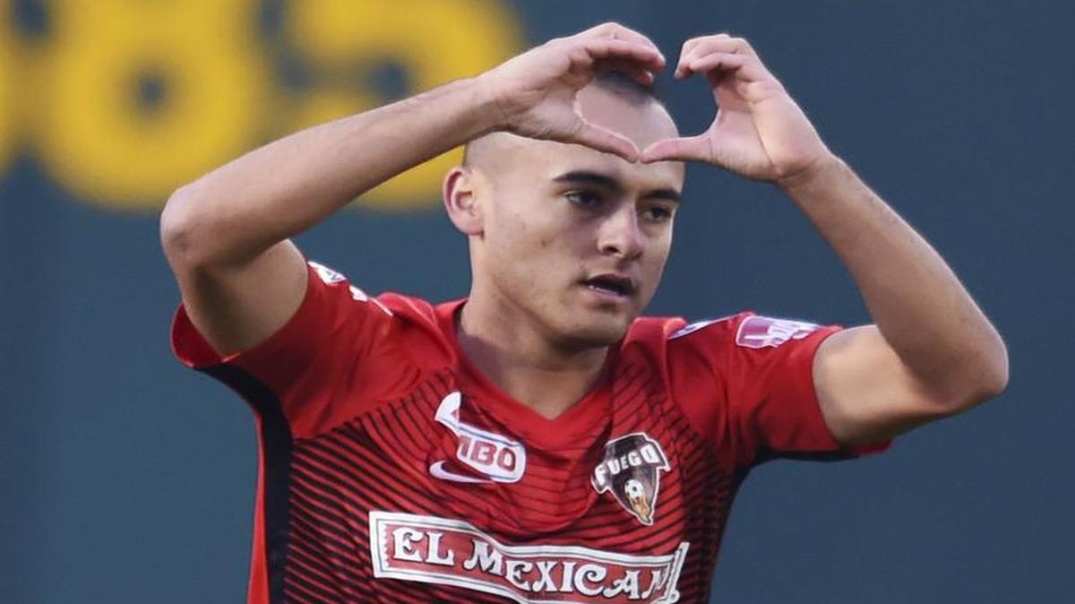 Fresno Fuego’s Jose Cuevas makes a sign toward the crowd after scoring against the Burlingame on Saturday, May 6, 2017 in Fresno, Calif. After scoring two goals in that match, Cuevas scored two more in the Fuego’s U.S. Open Cup victory on Wednesday, May 10.