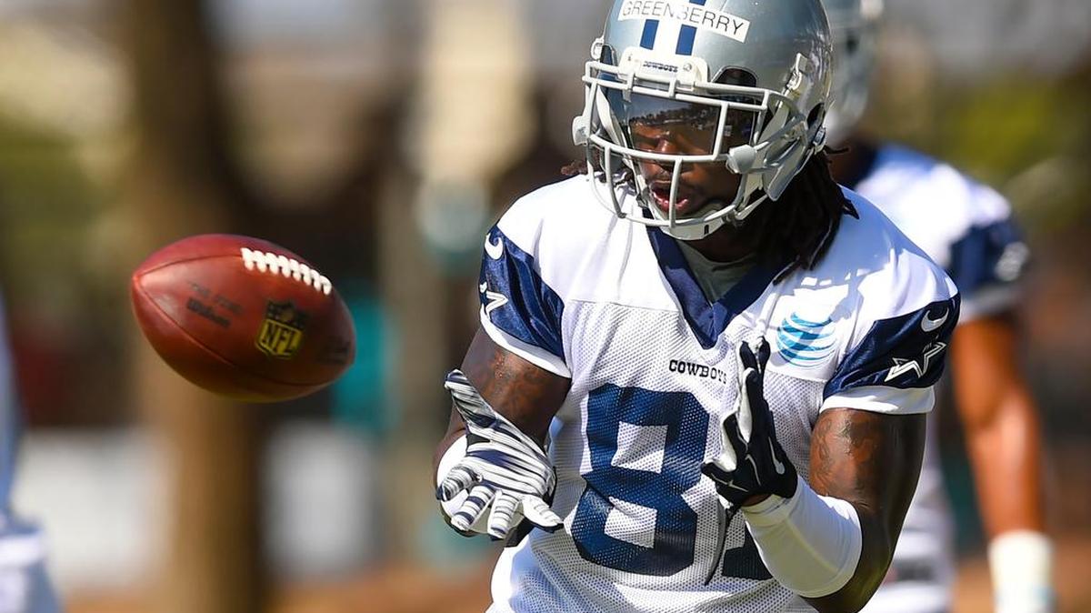 
Dallas Cowboys wide receiver Deontay Greenberry (Washington High) makes the catch while running a drill during training camp in Oxnard.
