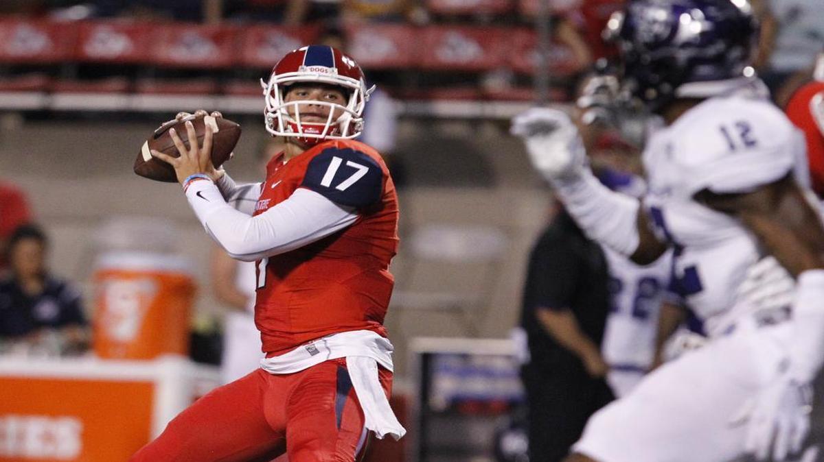 
Fresno State has struggled with inconsistent play from its quarterbacks in a 1-4 start to the season. Sophomore Zack Greenlee has made three starts and completed 49.3 percent of his passes (35 of 71) with seven touchdowns and one interception.
