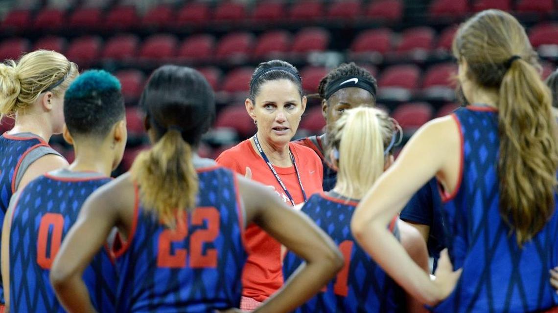 Fresno State coach Jaime White, in her first season with the team in 2014-15, led the Bulldogs to a third-place finish in the regular season and to the semifinals of the Mountain West Conference Tournament. The Bulldogs season ended with a second round loss in the Women’s National Invitation Tournament.