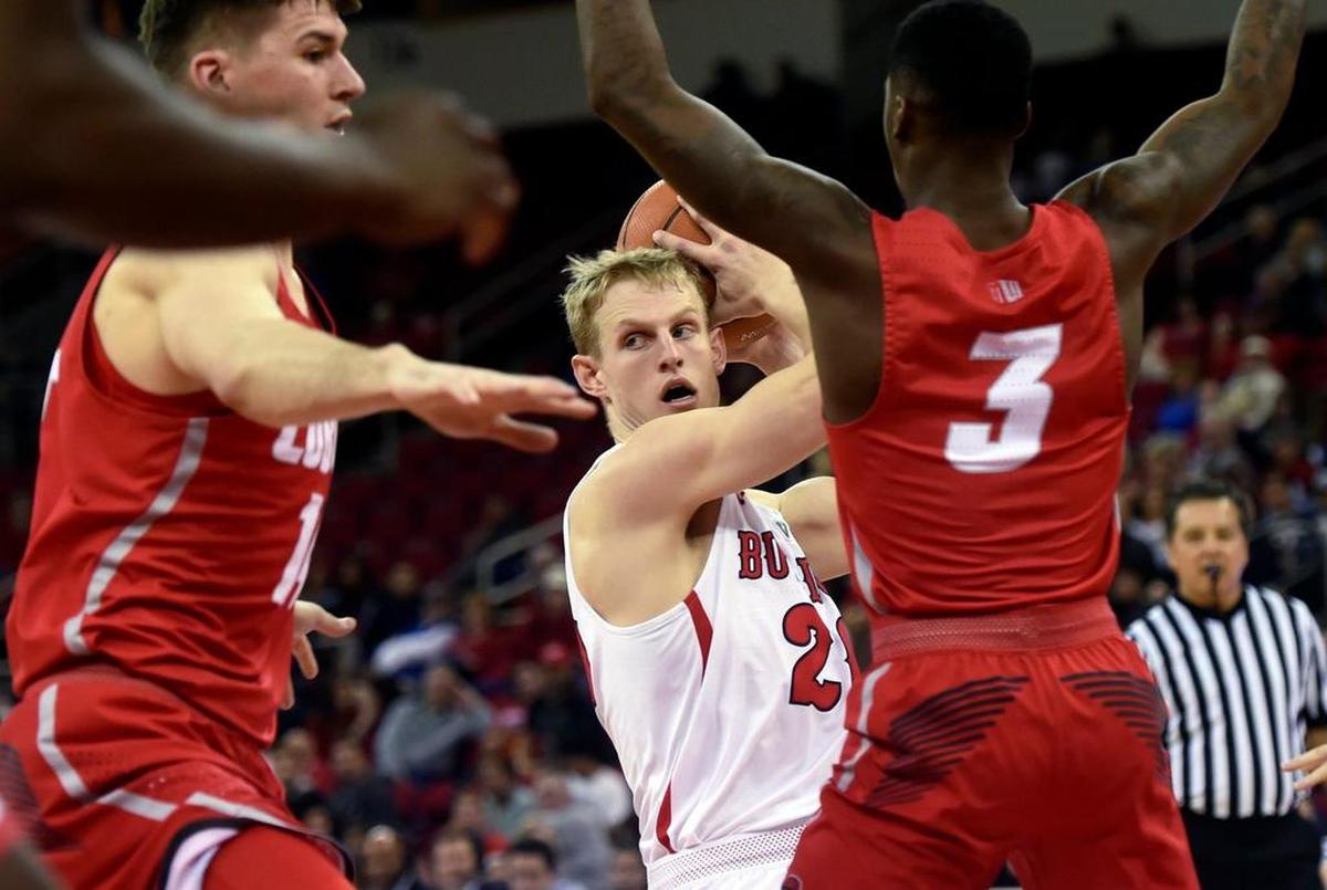 Fresno State forward Sam Bittner, center, looks for an opening in the New Mexico defense in the Bulldogs’ victory over the Lobos in January. Bittner was one of the top 3-point shooters in the Mountain West Conference last season, hitting 39 of 81 shots (48.1 percent).