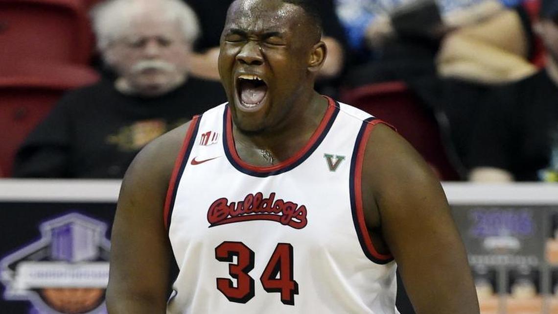 Fresno State center Terrell Carter played a solid 25 minutes in a 78-62 loss at Colorado State on Saturday. With senior Karachi Edo out with an ankle injury, the Bulldogs were short depth and Carter responded with six points, six rebounds, one assist and two blocked shots. Carter had avereaged only 10.8 minutes in the first 12 MW games.