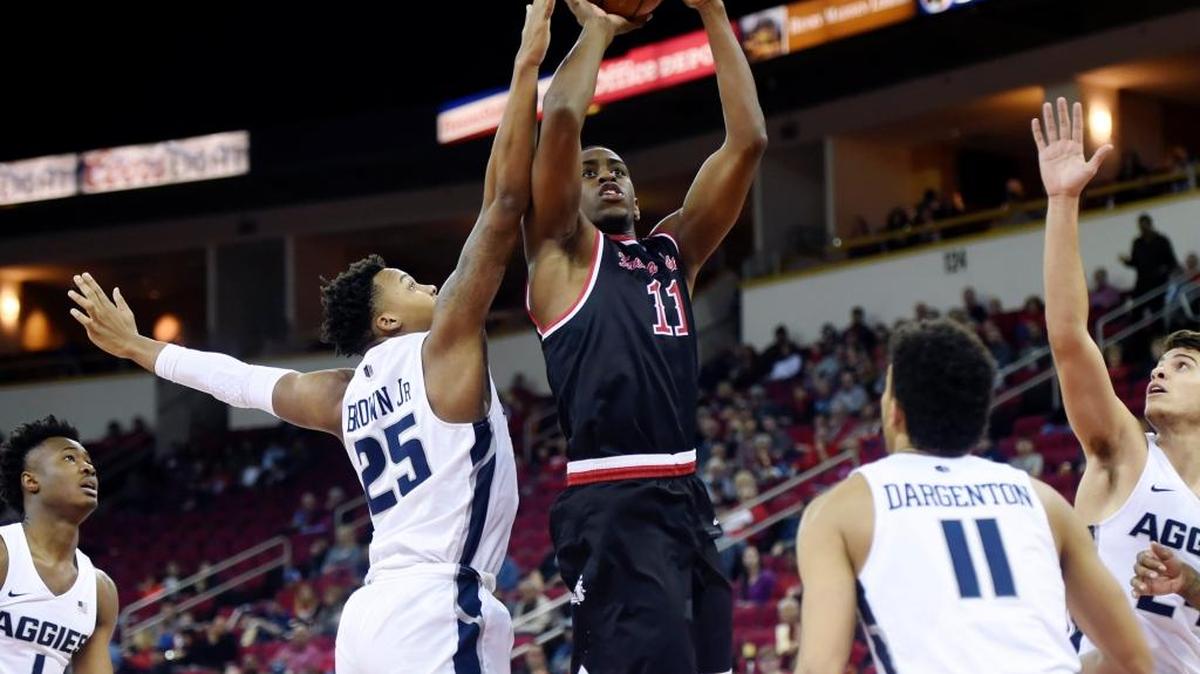 Fresno State forward Bryson Williams, center in action earlier this season, scored 15 points and had eight rebounds as the Bulldogs clinched a first-round bye at the Mountain West Conference Tournament with a 54-48 victory at Air Force on Monday, Feb. 26, 2018. The Bulldogs had to play without point guard Jaron Hopkins, who is out for the season with a right foot injury.