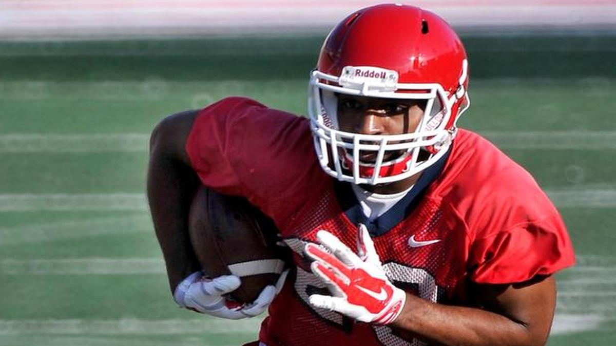 Fresno State running back Bryson Oglesby injured his knee during spring practices. Seven months later, he carried the football nine times for 39 yards in his Bulldogs debut in a 37-0 loss at Colorado State.