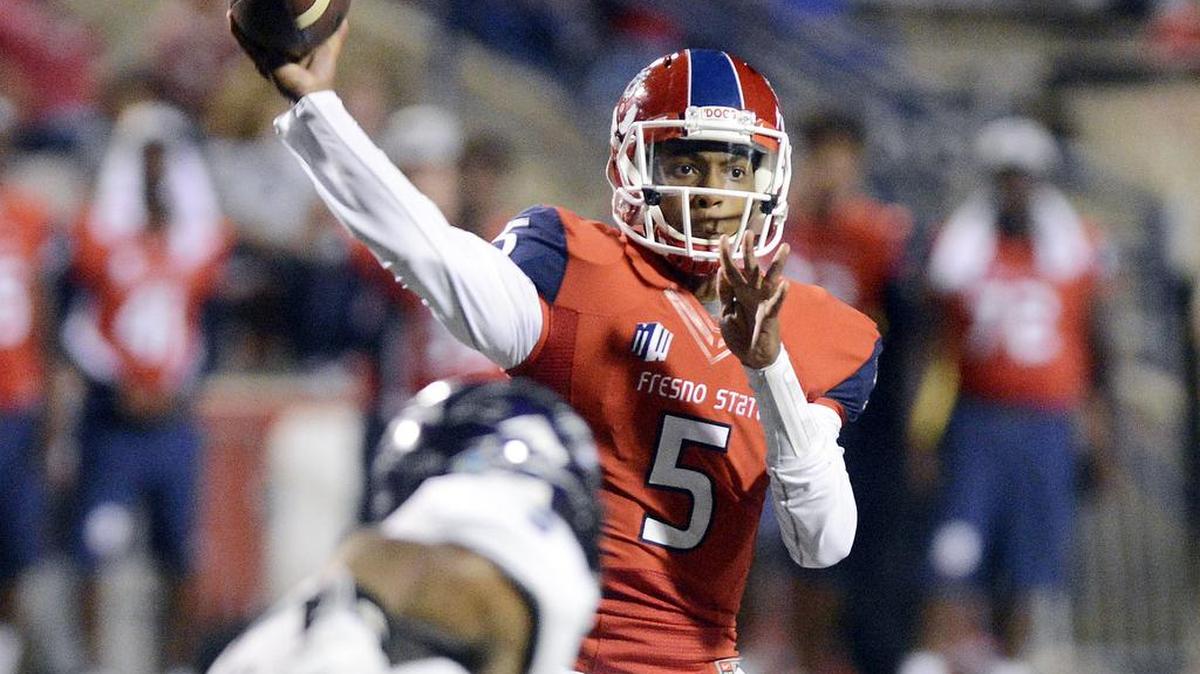 
In two games this season, Fresno State’s Chason Virgil has hit 20 of 31 (64.5%) passes for 201 yards at 6.5 yards per pass play, with three touchdowns and three interceptions. Coach Tim DeRuyter has not named a starting quarterback yet for the Bulldogs’ game against No. 21 Utah on Saturday, Sept. 19, 2015.
