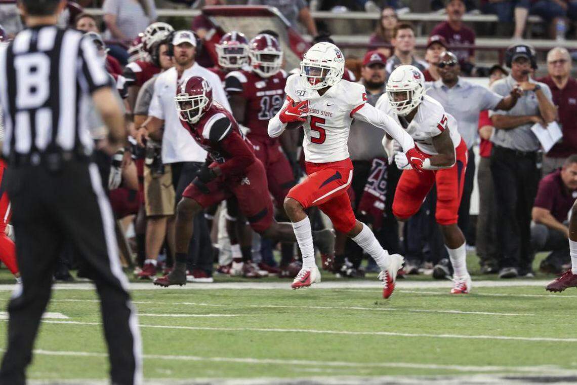 Fresno State freshman wide receiver Jalen Cropper scores on a 79-yard touchdown run against New Mexico State. Cropper is one of 19 Freesno State players to start their first college games this season.