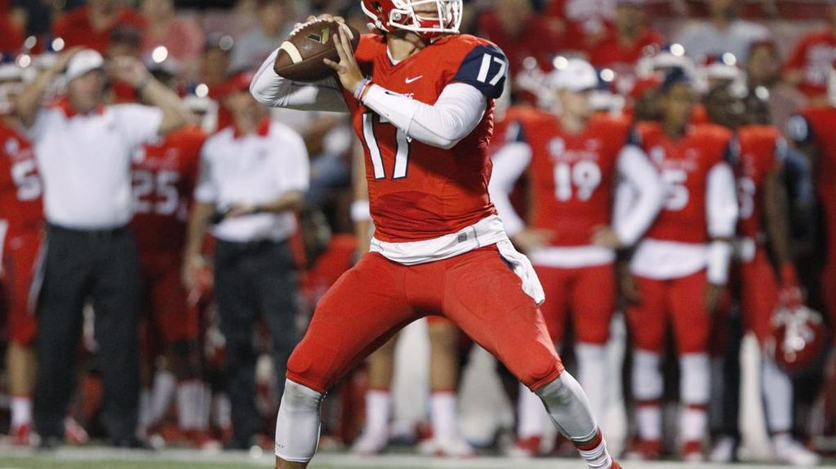 
Zack Greenlee started the first two games of the season for Fresno State at quarterback before Chason Virgil took over for last week’s game against Utah. But with Virgil out for the season with a broken clavicle and Greenlee looking at a potential suspension following his arrest last weekend, Fresno State could be down to two quarterbacks with limited experience with the Bulldogs: junior transfer Ford Childress and redshirt freshman Kilton Anderson.
