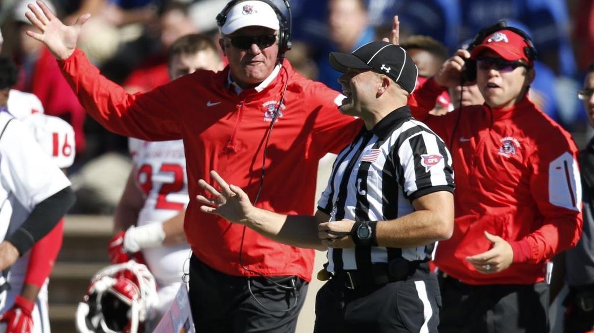 Fresno State coach Tim DeRuyter knew as the 2015 season progressed that the team would need some quick fixes at a few positions next year. The Bulldogs hope they got some of that help by adding six midyear JC transfers on the first day of the signing period for such players.