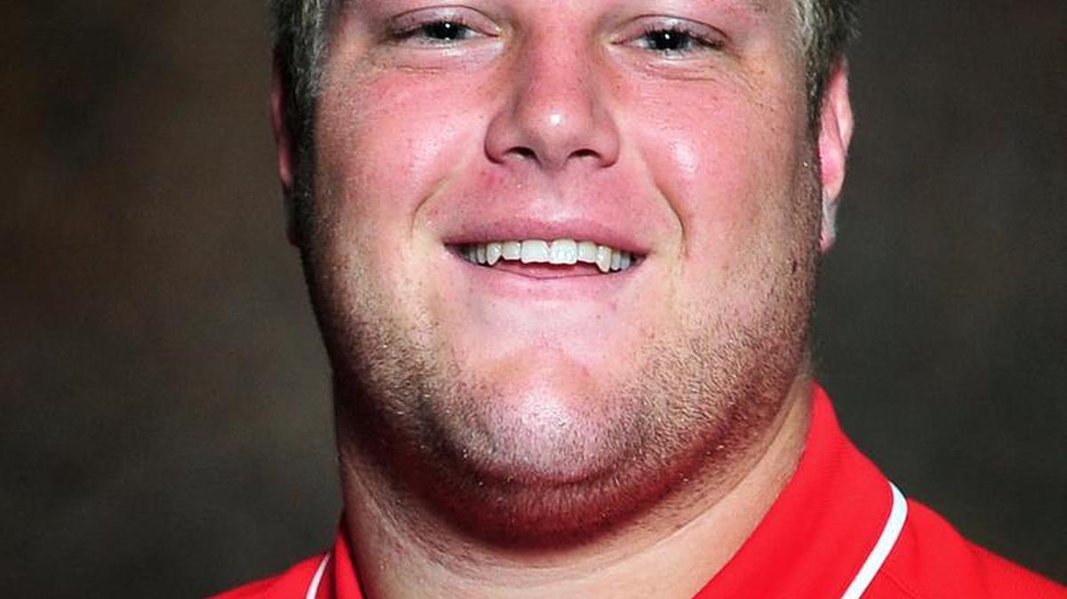 
Fresno State third-year sophomore Nate Madsen is settling in well at nose tackle after making the switch from end during spring football.
